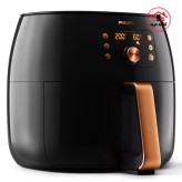 سرخ کن فیلیپس مدل 9867 که مایل به راست است و نمای سمت چپ آن مشخص است