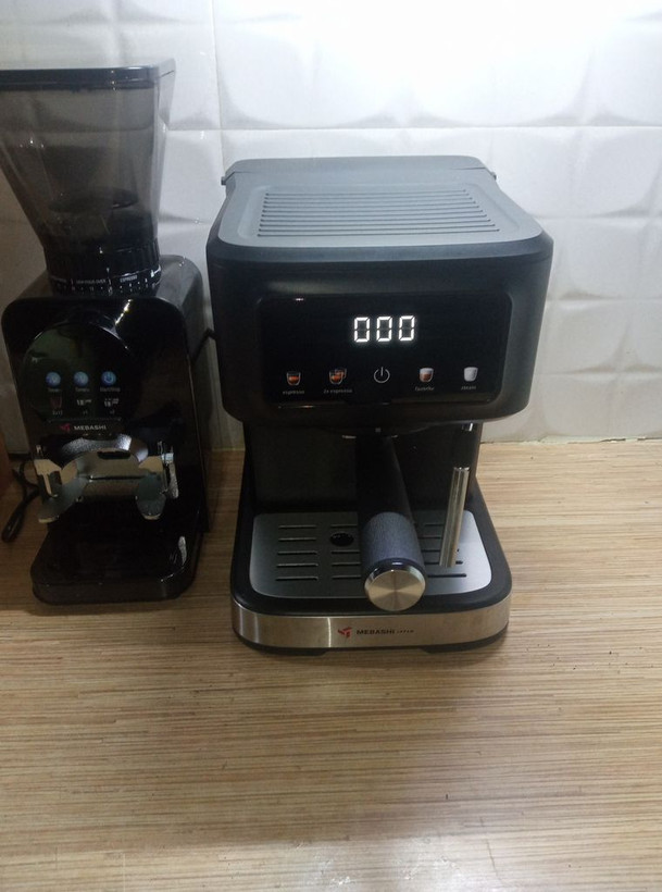 اسپرسو ساز خانگی مباشی مدل ME-ECM2118